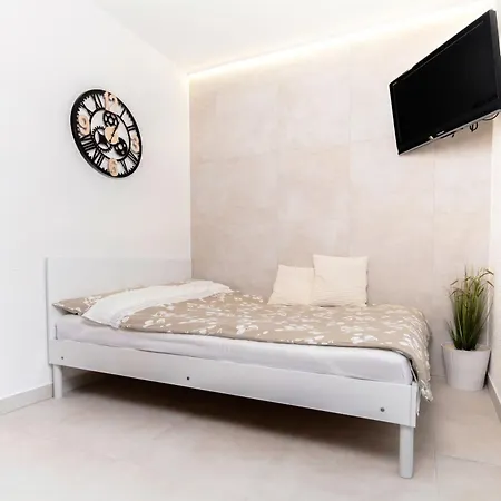 Boutique Sabrina - Exclusive With Free Parking Selce