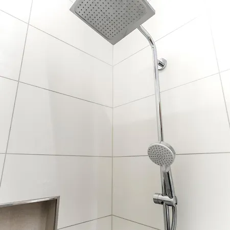Boutique Sabrina - Exclusive With Free Parking Apartament