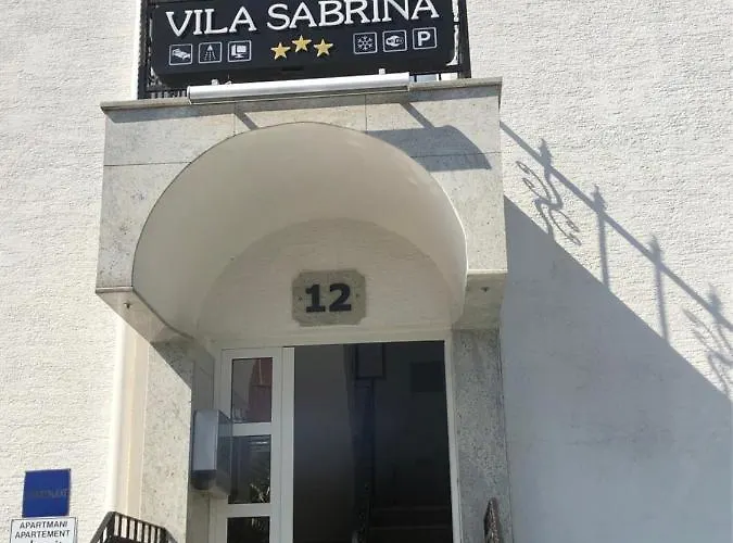 Boutique Sabrina - Exclusive With Free Parking